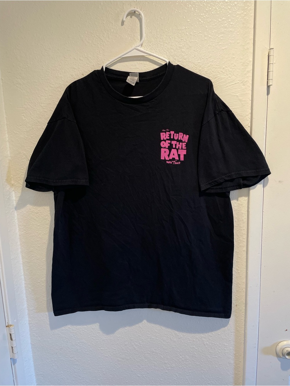 Gildan Heavy Cotton Theo Von Return of The Rat Tour Black Graphic Tee XL